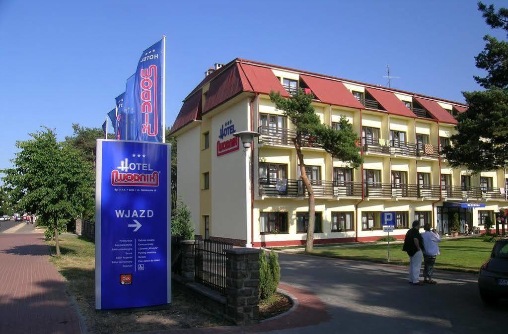 Hotel Wodnik Łeba Exterior foto